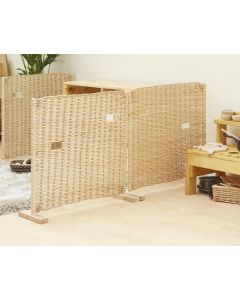 INDOOR ROOM DIVIDERS. (SET OF 4)