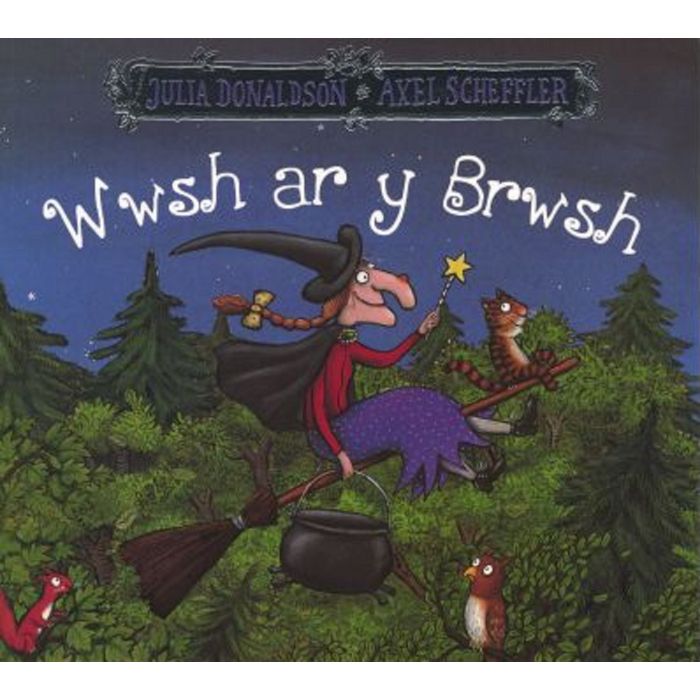 Wwsh ar y Brwsh/Room on the Broom