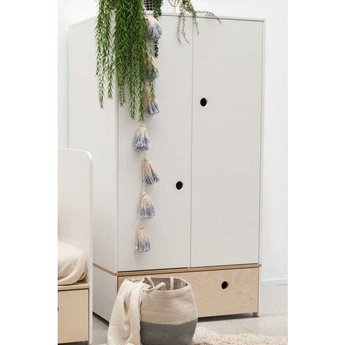 Lorena Canals Garland Pom Pom Tie-Dye - Soft Blue Lorena Canals Garland Pom Pom Tie-Dye - Soft Blue