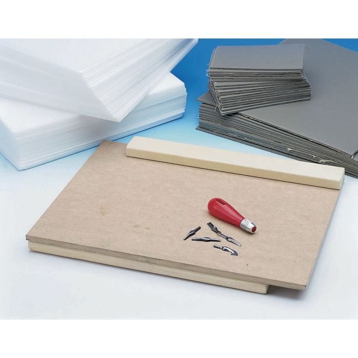 Polystyrene Sheets - 305 x 305 x 3mm - Pack of 25 Polystyrene Sheets - 305 x 305 x 3mm - Pack of 25