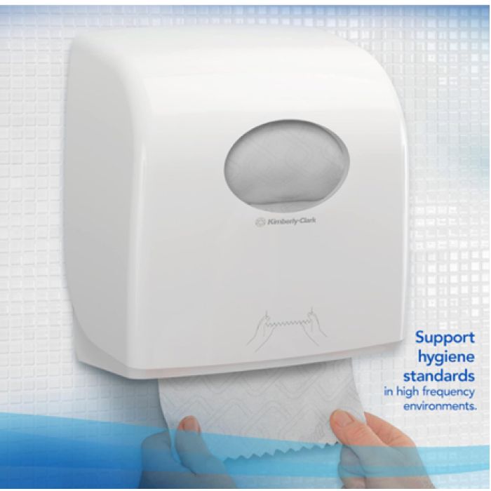 Scott® Essential™ Hand Towels - Roll