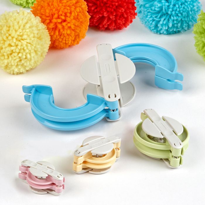Clover Pom-Pom Makers