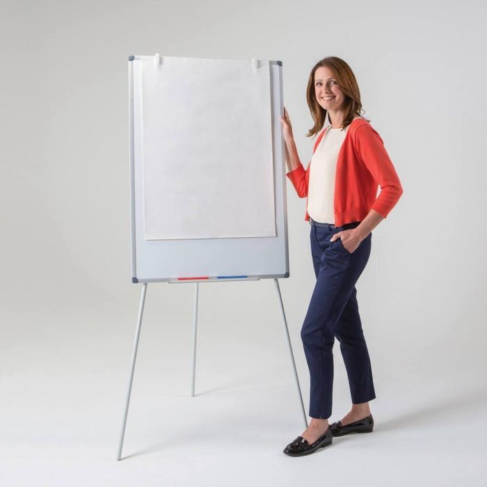 Frameless A1 Flipchart Easel With Flipcharts - Pack of 5 Frameless A1 Flipchart Easel With Flipcharts - Pack of 5