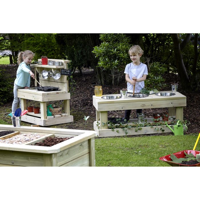 Mini Mud Kitchen