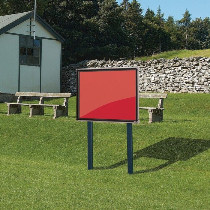 Shield Sunken Post M.ted Ext S.case 1050 x 752mm - Black Frame/Scarlet