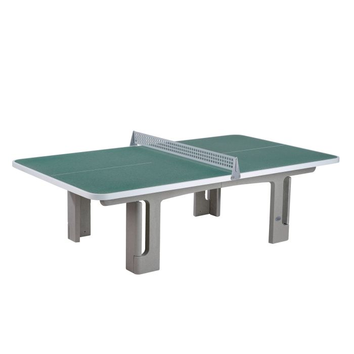Butterfly B2000 Outdoor Table Tennis Table - Square Corners - Green Butterfly B2000 Outdoor Table Tennis Table - Square Corners - Green