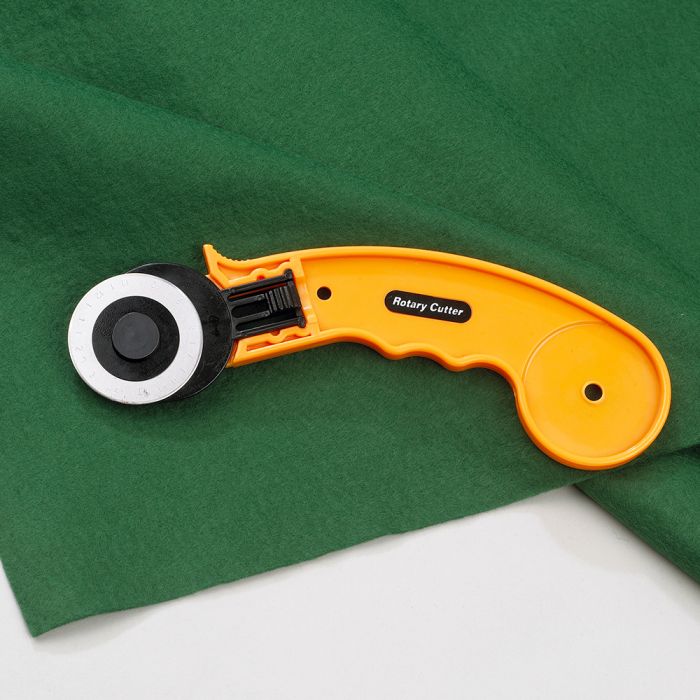 Dafa Large Rotary Cutter 45mm and Spare Blades