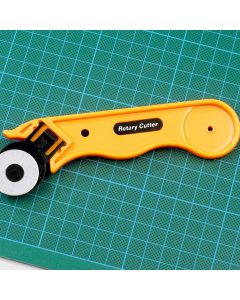 Dafa Rotary Cutter 28mm and Spare Blades