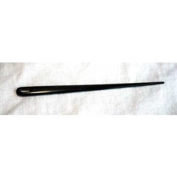 Horn Needle