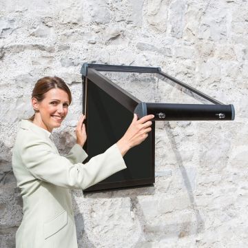 Shield Exterior Showcase 750 x 537mm - Black Frame/Black