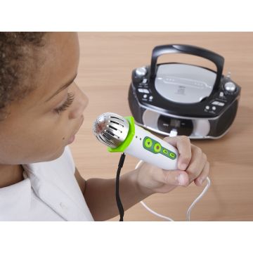 Group Listener With 6 Headphones and 1 Microphone 