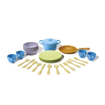 Green Toys Cookware and Dining Set