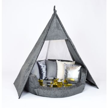 Snuggly Den with Teepee