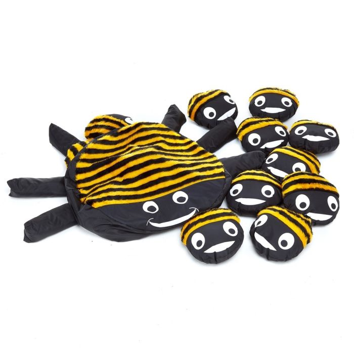 Cushion Store Bee & 15 Babies