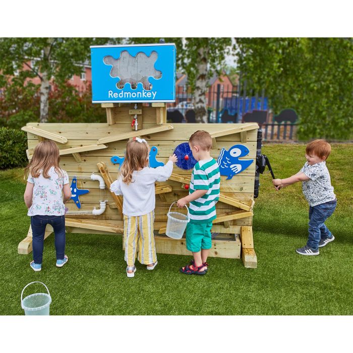 Outdoor Waterwall Complete With Castors