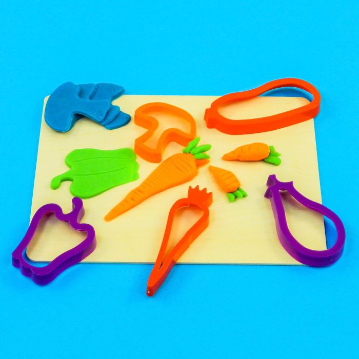 Classmates Vegetable Cutters - Pack 6