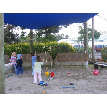 SWIVEL PULLEY KIT (INCLUDES 20 M OF ROPE PULLEY AND BUCKET)