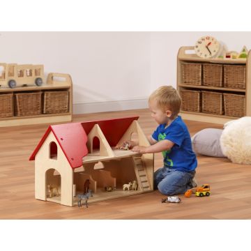 Under 2s Farm House
