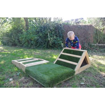 Under 2's Grassy Stage and Climb Set