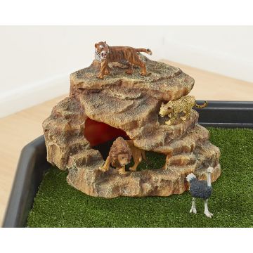 Mountainous Corner Cavern