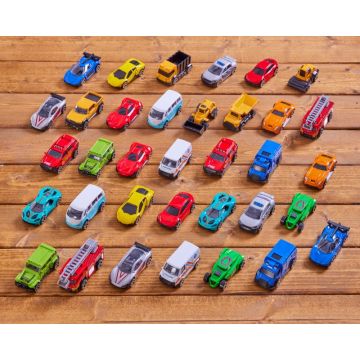 DIE CAST VEHICLES (35)