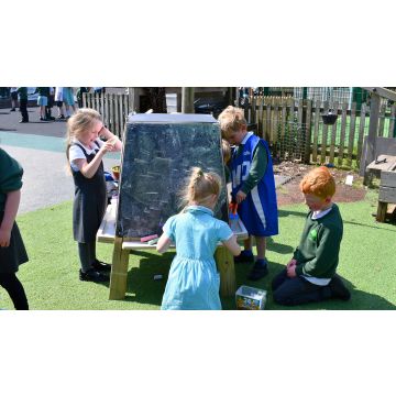 Pentagon Play Outdoor Group Art Easel