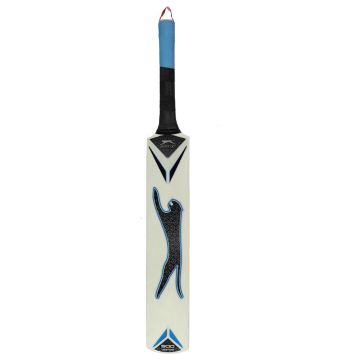 Slazenger V500 Cricket Bat - Size Harrow