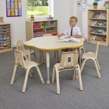 Elegant Flower Table