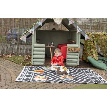 Recycled Plastic Outdoor Rug 120 x 180cm