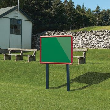 Shield Sunken Post M.ted Ext S.case 1050 x 752mm - Red Frame/Emerald Green