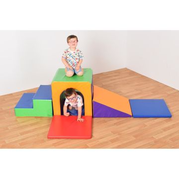 Playring Tunnel Climber